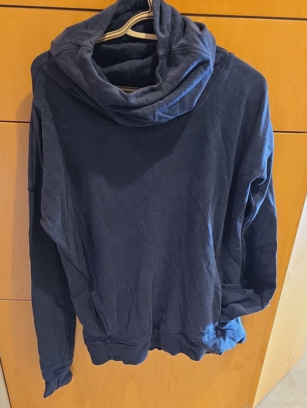Lululemon Navy Blue hooded top size 8